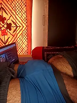 RubyEntity online show from December 23, 2025, 4:21 am