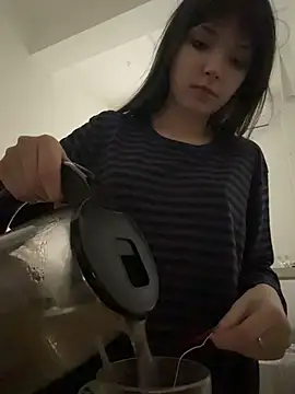 Lissssssa online show from April 10, 2026, 1:38 pm