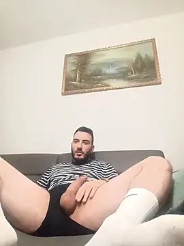 Snapshot of snncdgn chatting on November 11, 2025, 3:23 pm snncdgn online show from November 11, 2025, 3:23 pm