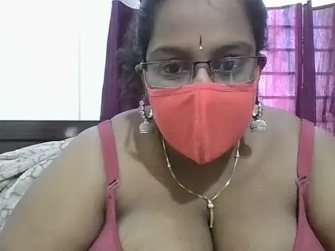 hootypriya online show from February 18, 2026, 5:25 am