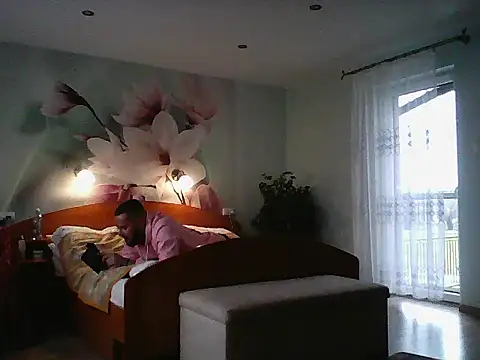 Snapshot of Matteooo87 chatting on November 24, 2025, 1:33 pm Matteooo87 online show from November 24, 2025, 1:33 pm