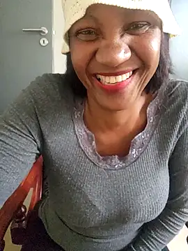 Mommy Sienna online show from April 29, 2026, 2:43 pm