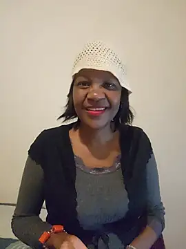 Mommy Sienna online show from June 6, 2026, 4:33 pm