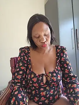 Mommy Sienna online show from June 12, 2026, 10:25 am