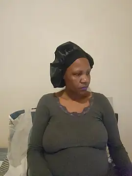 Mommy Sienna online show from June 13, 2026, 8:40 pm