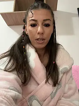 EdaQueen online show from April 5, 2026, 4:59 pm