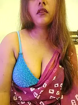 Snapshot of LoveLy-Soneya chatting on December 19, 2025, 2:02 pm LoveLy-Soneya online show from December 19, 2025, 2:02 pm