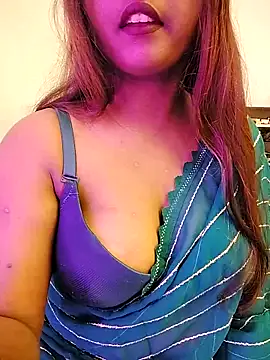 Snapshot of LoveLy-Soneya chatting on January 7, 2026, 6:05 am LoveLy-Soneya online show from January 7, 2026, 6:05 am