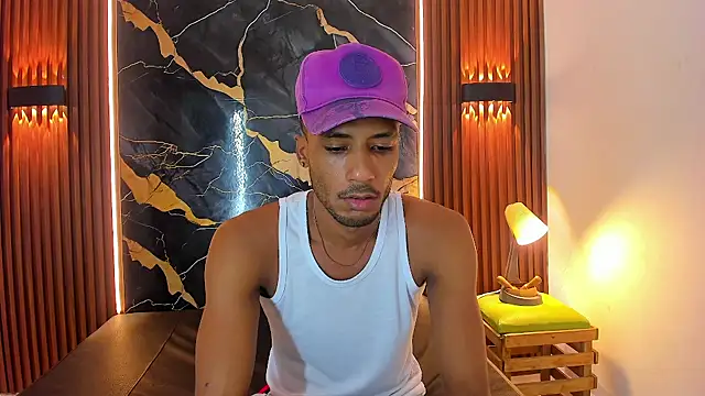 AlexthePervert xxx online show from November 4, 2025, 8:30 pm