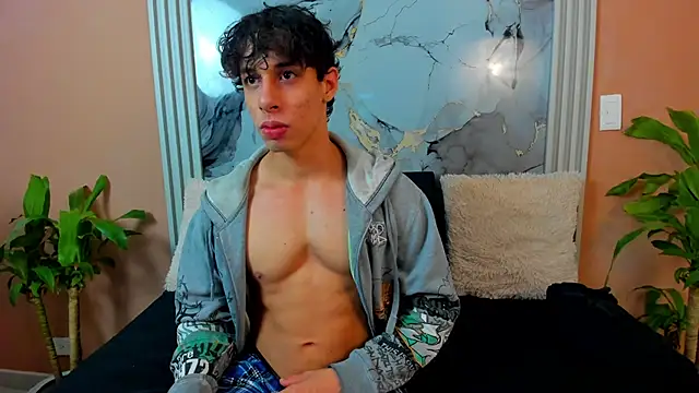 Snapshot of chris_evans27 chatting on November 14, 2025, 4:22 am chris evans27 online show from November 14, 2025, 4:22 am