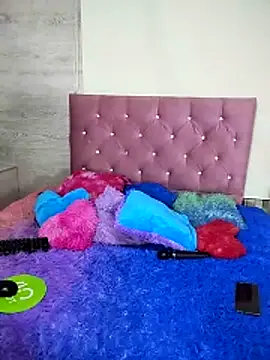 PamelaBoobs online show from April 17, 2026, 9:18 pm