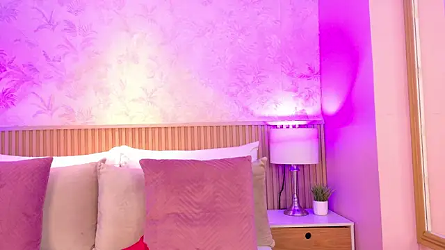 ValeriaMonet online show from June 10, 2026, 7:46 pm