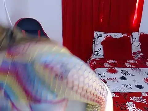 lesly 36 online show from December 14, 2025, 5:51 pm