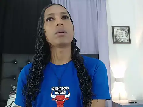 Snapshot of MiaCoock chatting on November 26, 2025, 12:28 pm MiaCoock online show from November 26, 2025, 12:28 pm