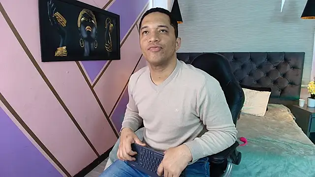 Kai santos  online show from November 6, 2025, 10:21 pm
