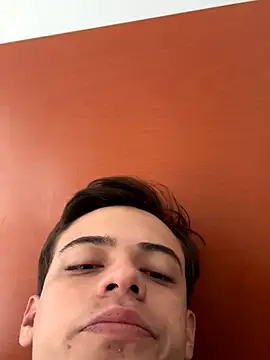 Snapshot of JAIR100 chatting on November 5, 2025, 4:07 pm JAIR100 online show from November 5, 2025, 4:07 pm