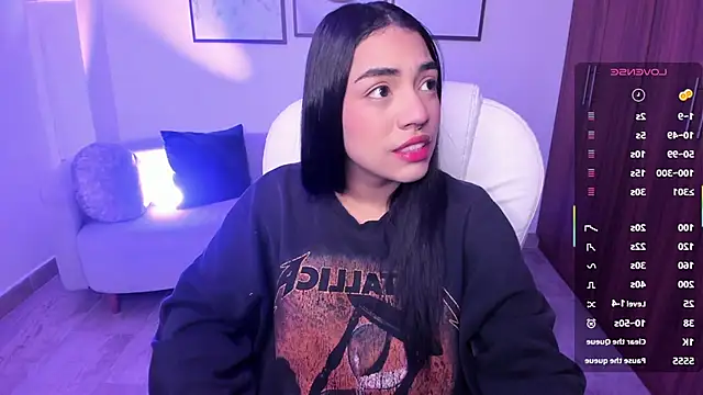 emma connor1 online show from November 24, 2025, 11:32 am