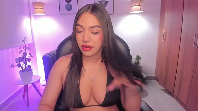 Snapshot of emma_connor1 chatting on July 12, 2026, 4:58 am emma connor1 online show from July 12, 2026, 4:58 am