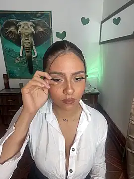 alisaa jhons1 online show from February 13, 2026, 8:27 pm