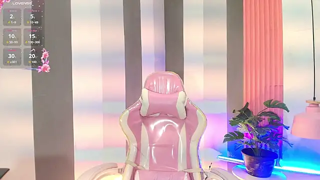 camii raux online show from November 15, 2025, 3:48 am