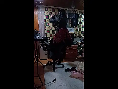 AgnesCross39 online show from December 17, 2025, 5:24 am