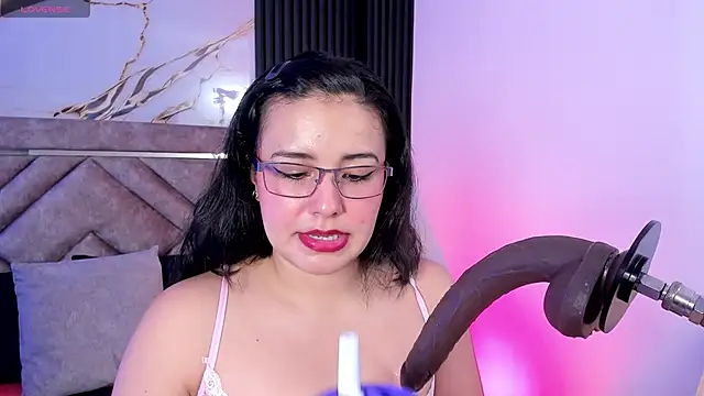 Lalalemoonds online show from April 22, 2026, 12:07 pm