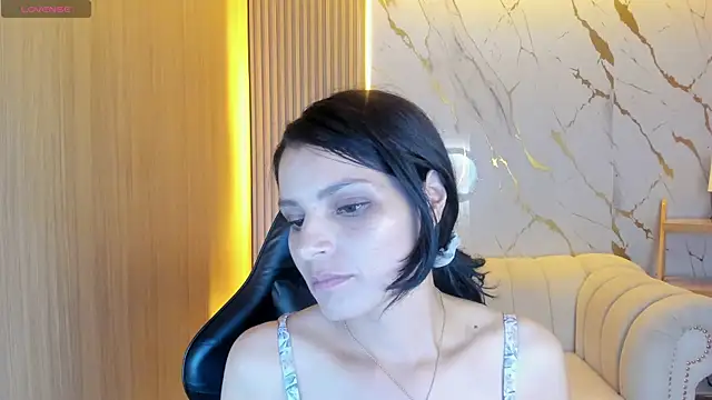 Valery tf online show from April 8, 2026, 9:04 pm