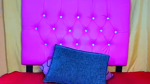 Prettybrowngirl online show from November 20, 2025, 10:53 pm