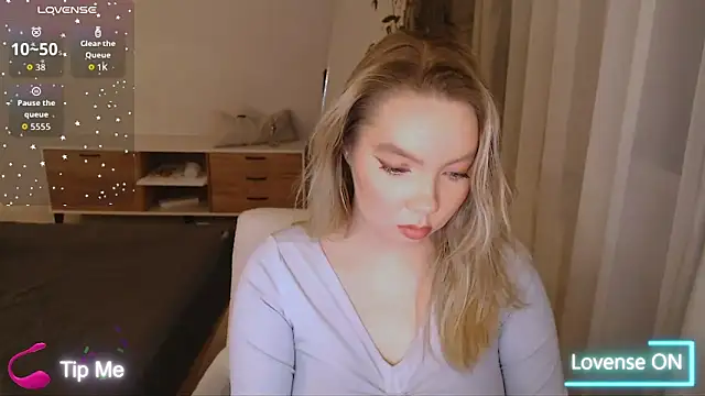 PolinaXXXXJones online show from February 9, 2026, 6:34 pm