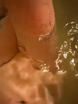 houkeiboy78 online show from April 17, 2026, 10:18 am