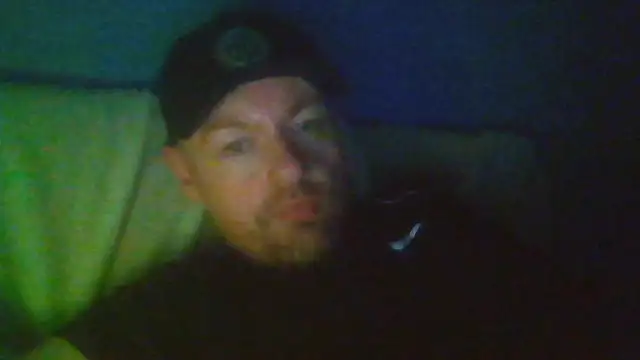 Rossco92149 online show from November 5, 2025, 7:41 am