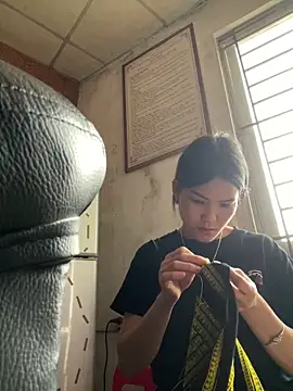 Snapshot of Beolulu chatting on November 6, 2025, 6:47 am Beolulu online show from November 6, 2025, 6:47 am