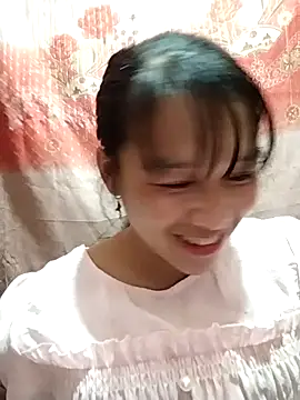 Snapshot of bupbe-baby chatting on November 8, 2025, 1:55 pm bupbe-baby online show from November 8, 2025, 1:55 pm