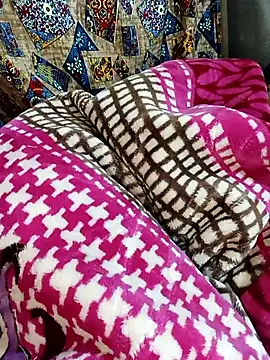 Snapshot of V_HOT_CUTE chatting on November 26, 2025, 9:38 pm V HOT CUTE online show from November 26, 2025, 9:38 pm