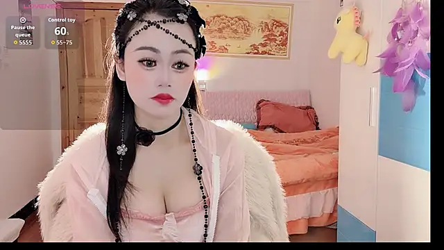 Xiaojuan61 online show from November 14, 2025, 1:04 am