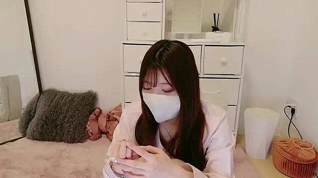 yuki-0303 online show from February 15, 2026, 4:14 pm