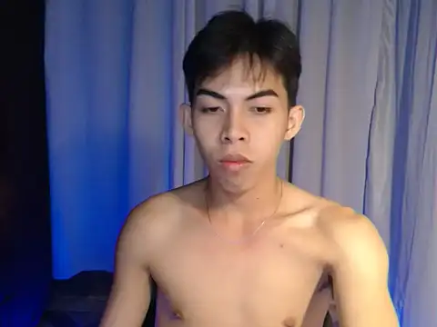 Urhotsilverboy online show from March 4, 2026, 2:01 pm