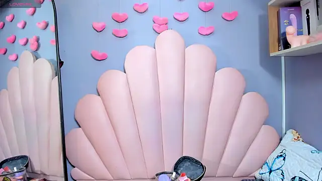 Snapshot of luci_miller chatting on February 20, 2026, 3:14 am luci miller online show from February 20, 2026, 3:14 am