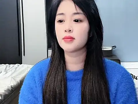 Snapshot of Lucky--Lucy chatting on November 15, 2025, 2:46 pm Lucky--Lucy online show from November 15, 2025, 2:46 pm