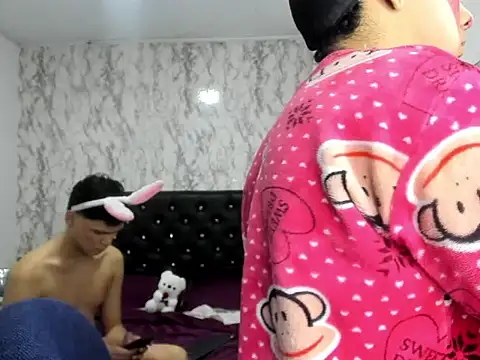 Lovers Spicy online show from November 14, 2025, 12:59 pm