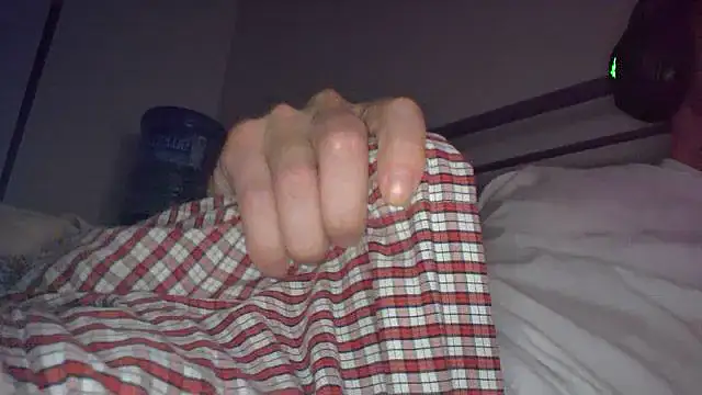 Elieantte online show from November 9, 2025, 9:57 pm