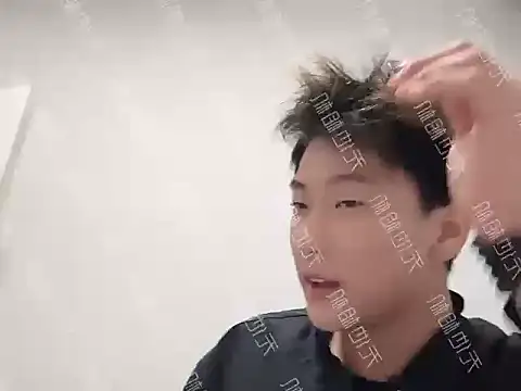 Snapshot of yangyang2006 chatting on November 6, 2025, 10:38 am yangyang2006 online show from November 6, 2025, 10:38 am