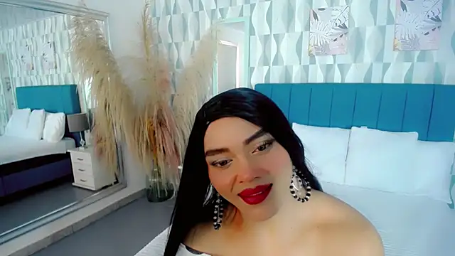 sebastian cruz  online show from November 27, 2025, 3:47 pm