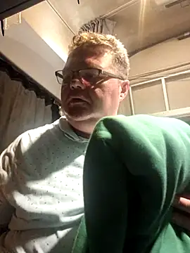 Grase44 online show from December 3, 2025, 6:06 pm