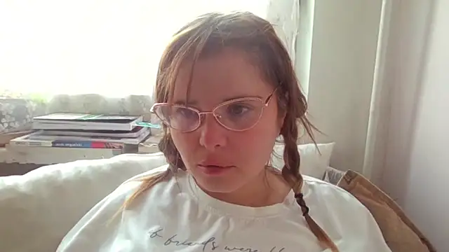 HornyElena online show from December 16, 2025, 11:48 am