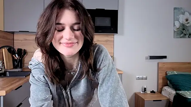 Snapshot of eshleeygreen chatting on November 8, 2025, 2:06 pm eshleeygreen online show from November 8, 2025, 2:06 pm