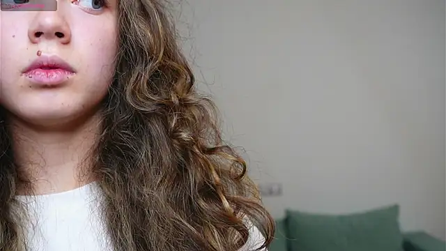 LaurelSatunas online show from November 17, 2025, 5:46 am