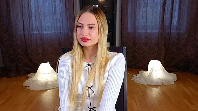 Snapshot of FreidaLerew chatting on November 11, 2025, 4:45 am FreidaLerew online show from November 11, 2025, 4:45 am