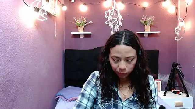 monika 256 online show from December 3, 2025, 1:42 pm