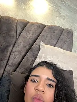 Miagomezymax online show from November 6, 2025, 9:48 pm